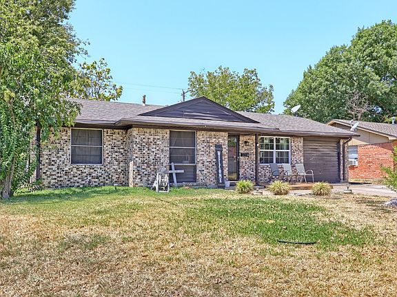 2nd image of 2305 Arcady Ln
