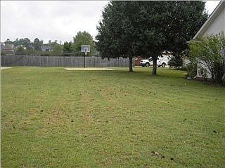 3rd image of 620 Homestead Ln