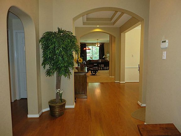 4th image of 20910 Newbury Park Dr