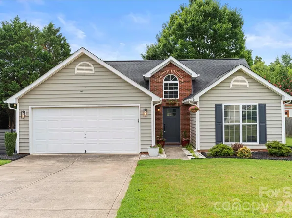 12716 Cumberland Crest Dr, Huntersville, NC 28078