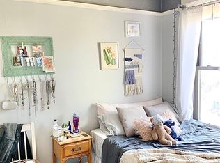 3828 N Kenmore Ave #2, Chicago, IL 60613