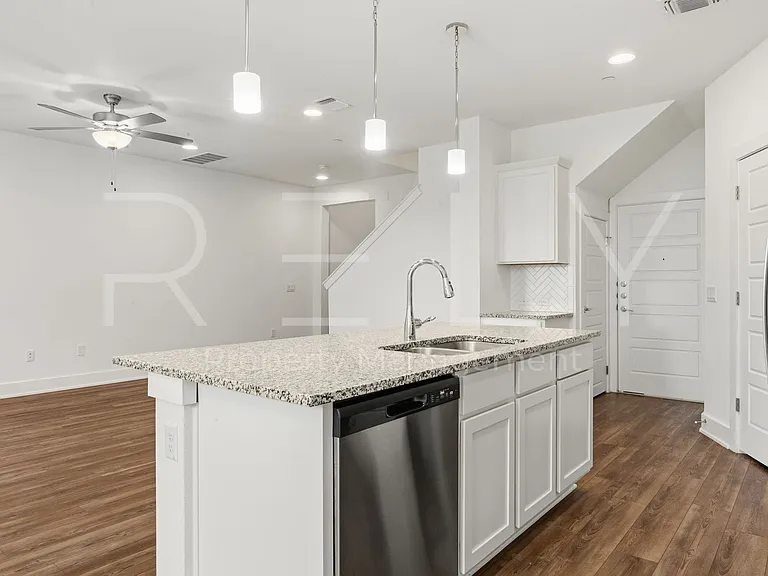 11202 Gadsen Ln #67 — Photo 13