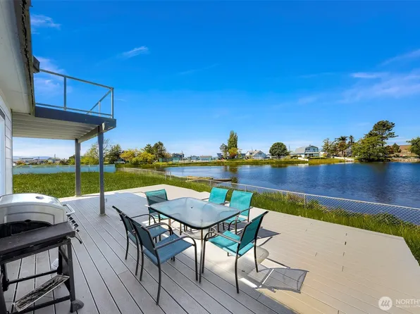 4431 Saltspring Drive, Ferndale, WA 98248