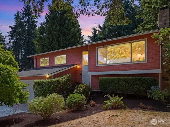 12925 NE 110th Place, Kirkland, WA 98033