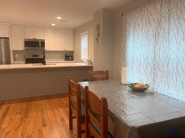 297 Bainbridge St — Photo 4
