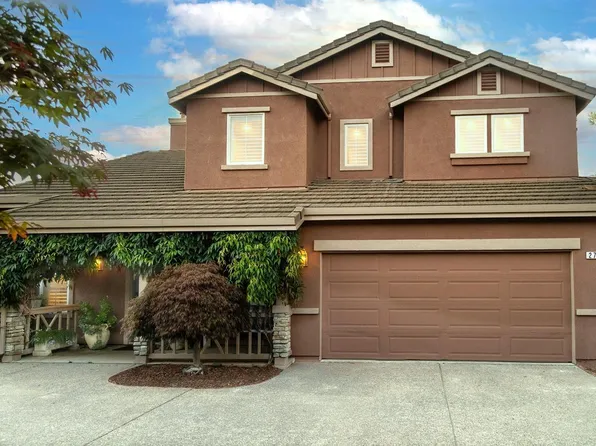 272 Cambridge Lane, Petaluma, CA 94952