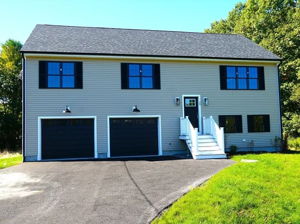 29 Blinns Ct, Taunton, MA 02780