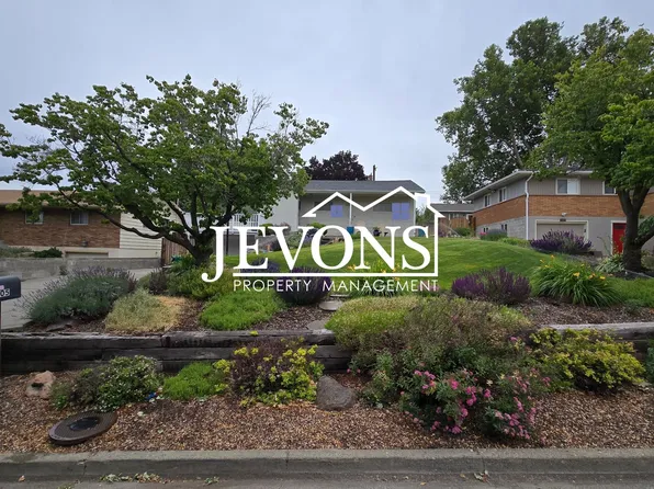 305 N 28th Ave, Yakima, WA 98902