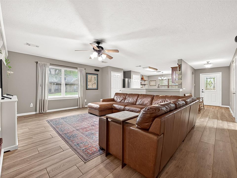 1st image of 3802 Wedge Wood Cir