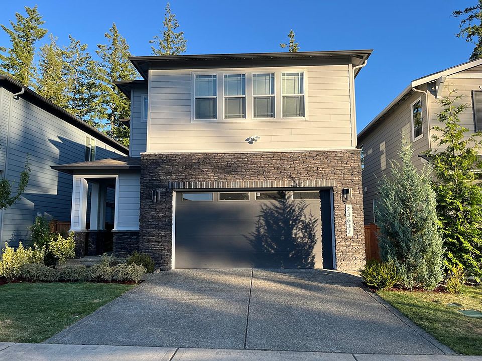 2nd image of 23637 SE 271st Pl