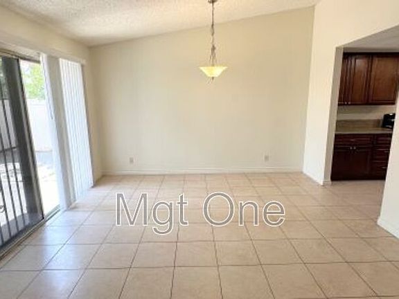 4th image of 24933 Otis Dr
