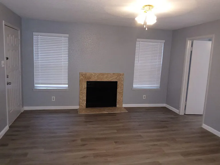9700 Leawood Blvd #306 — Photo 5
