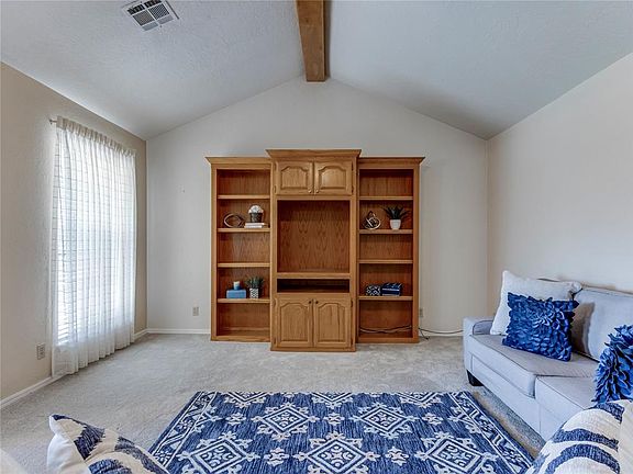5th image of 4825 Montclair Dr