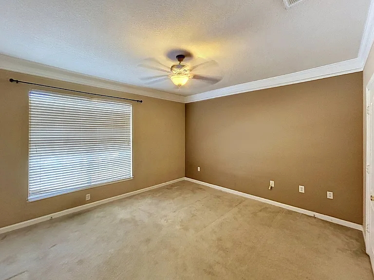 10471 Villa View Cir — Photo 3