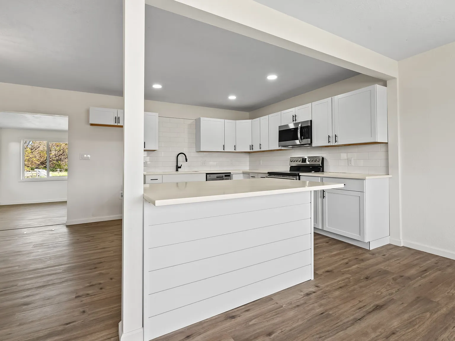 3 bed, 1516 sqft, $2,000 — Photo 4