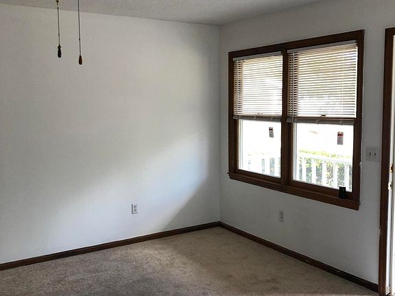2nd image of 575 & 577 Nina Place
