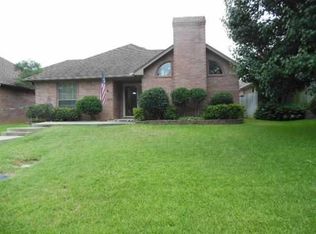 212 Hampton Ct, Longview, TX 75605