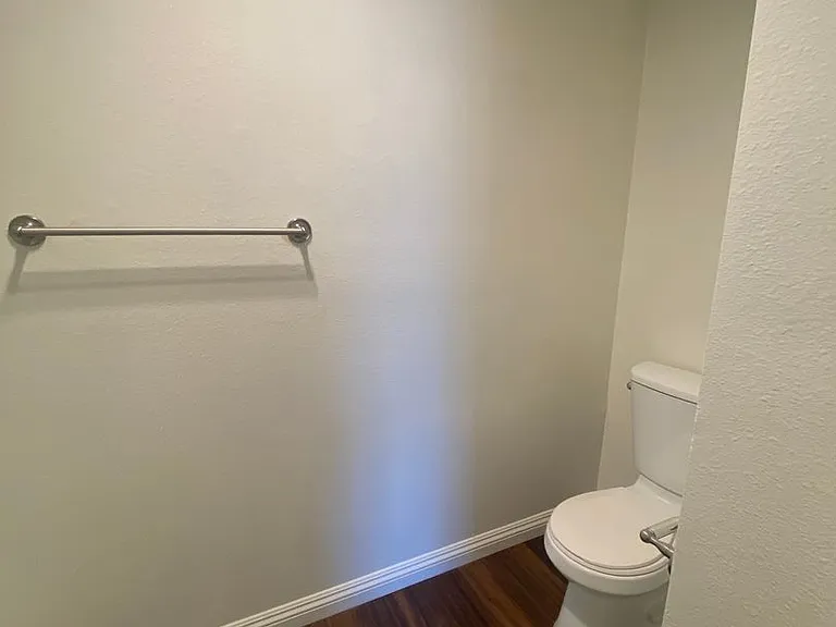 18225 Kingsdale Ave — Photo 19