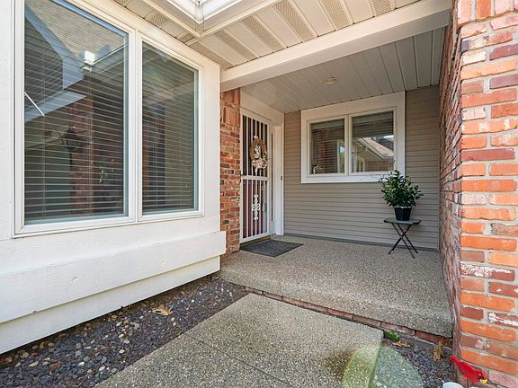 4th image of 7217 N Willow Bend Pointe #36