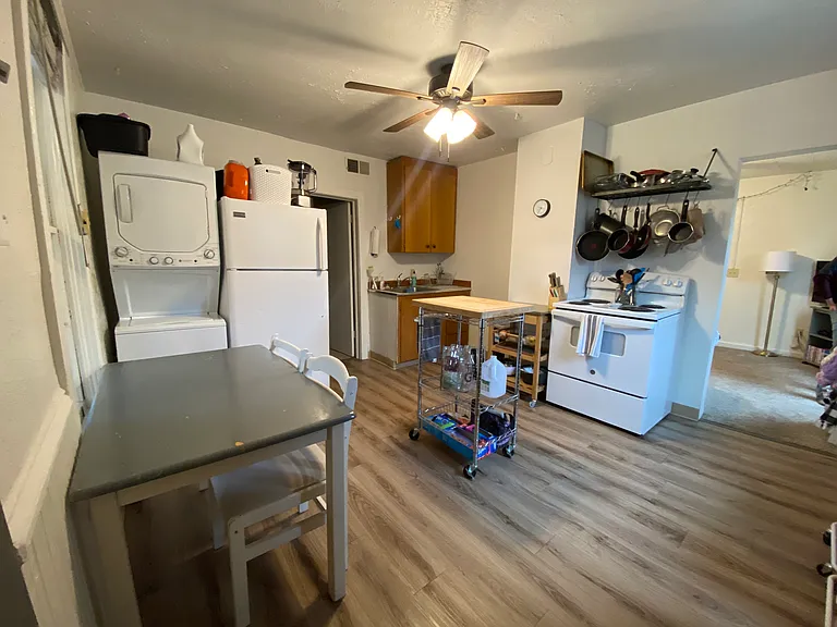 245 E Alder St #2 — Photo 2