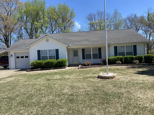 814 Granite Dr, Newbern, TN 38059