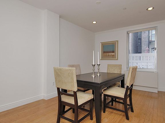 2nd image of 70 W 107th St APT 3