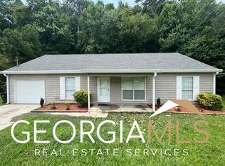 2740 Woodward Rd, College Park, GA 30349