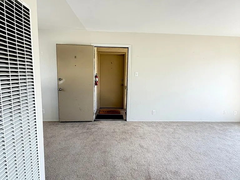 2217 Otis Drive — Photo 6
