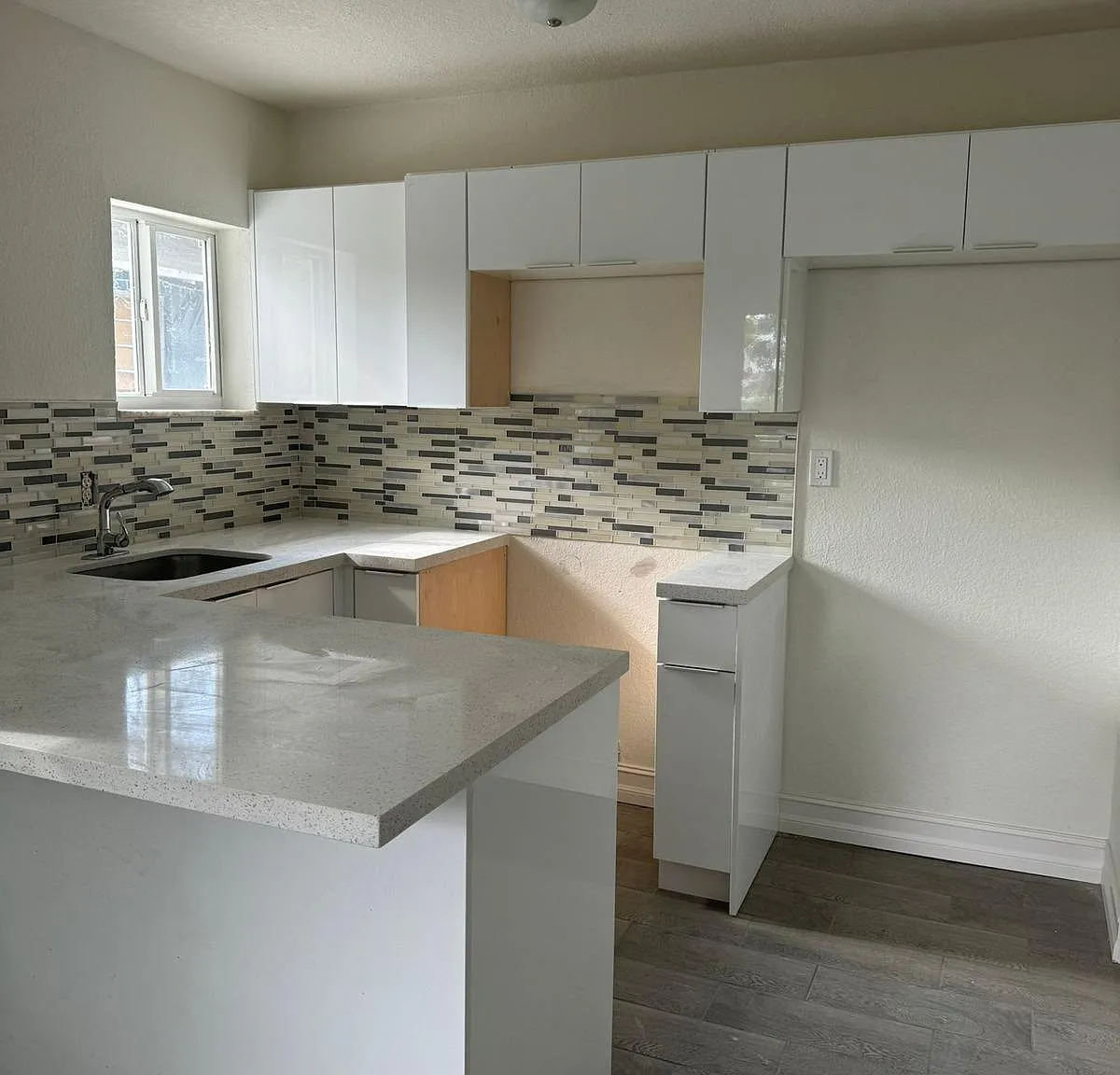 1 bed, $1,800 — Photo 1
