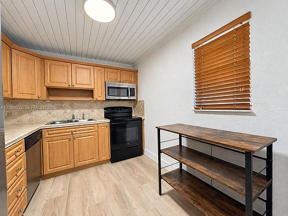 5th image of 14150 SW 84th St APT 110I