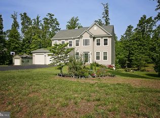 240 Cottage Oak Dr, Stafford, VA 22556