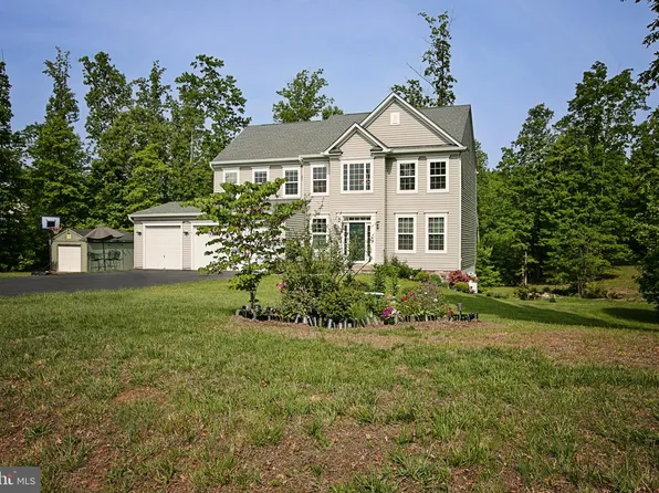 240 Cottage Oak Dr, Stafford, VA 22556