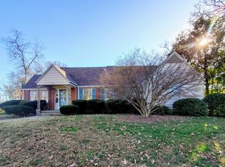 828 Nichols Dr, West Plains, MO 65775