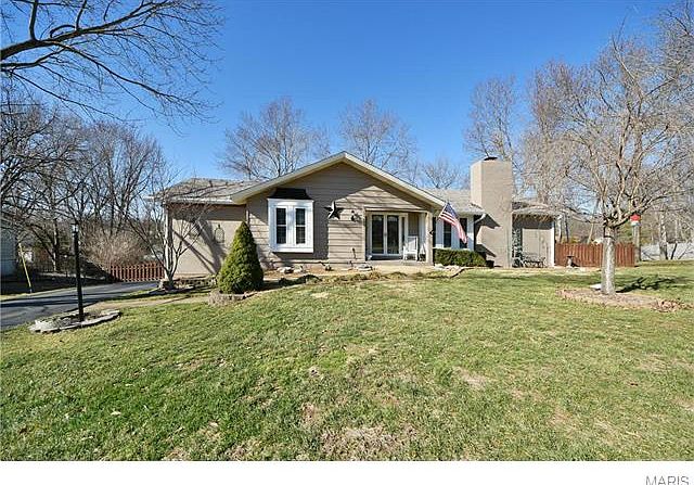 1st image of 609 Morewood Ct