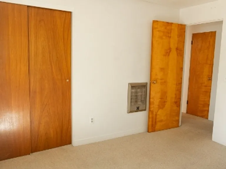 412 N Fir St — Photo 10
