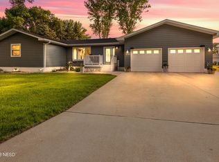 139 16th St NE, Watertown, SD 57201