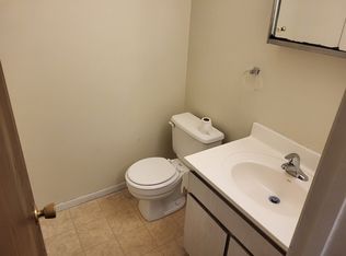 6 Jardin Ct, Collinsville, IL 62234