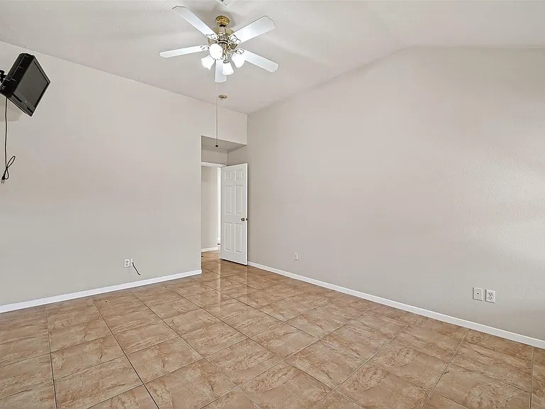 9918 Pierre Ct — Photo 18