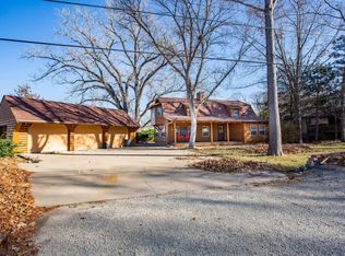 713 Galaxy Dr, Manhattan, KS 66502