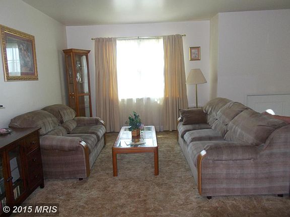 2nd image of 523 Chalet Dr W