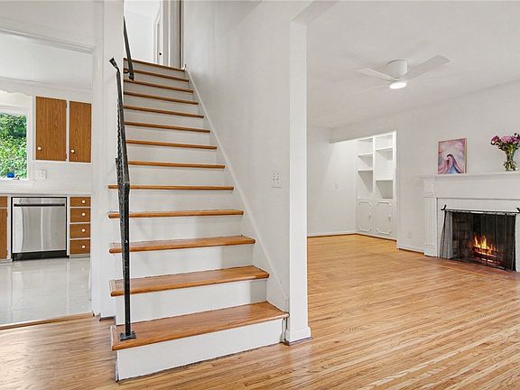 3rd image of 236 Frankland Rd