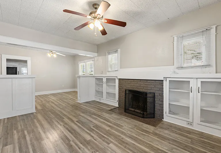 1509 Woodward St #1 — Photo 10