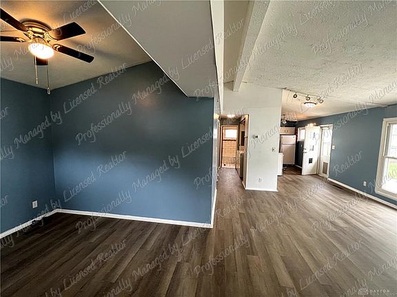 3rd image of 1811 Kenwood Ave