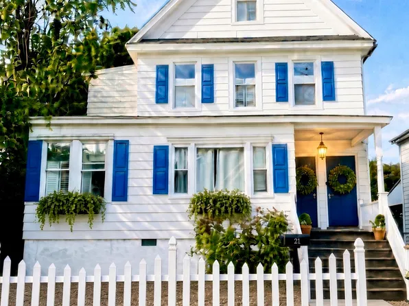 21 Grand St #B, Greenwich, CT 06830