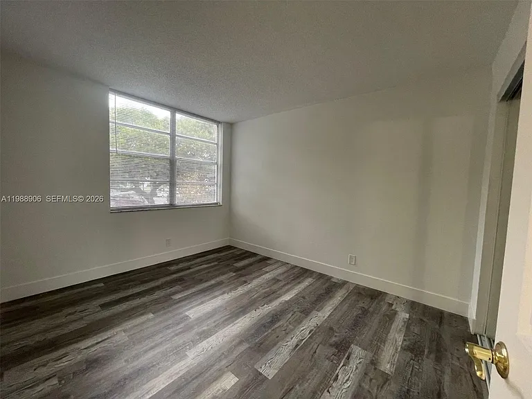 9441 Live Oak Pl #209 — Photo 16