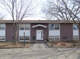 335 27th St NE APT 2, Rochester, MN 55906
