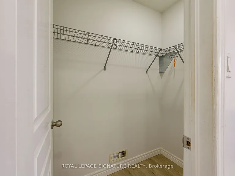 96 Highgate Dr #UPPER LEVEL A — Photo 29