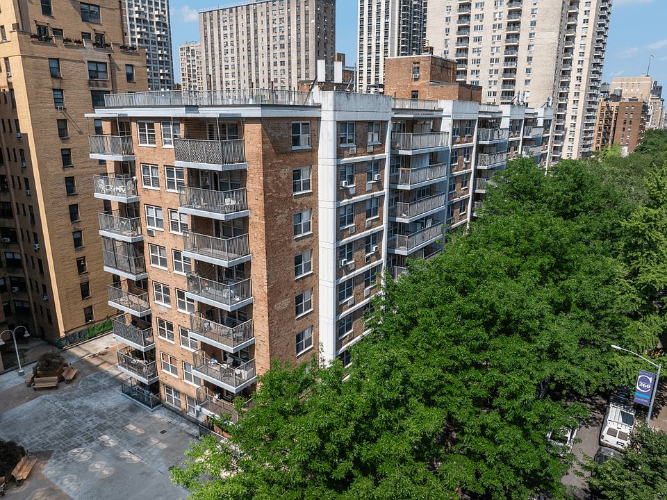 1st image of 50 W 93rd St #506L