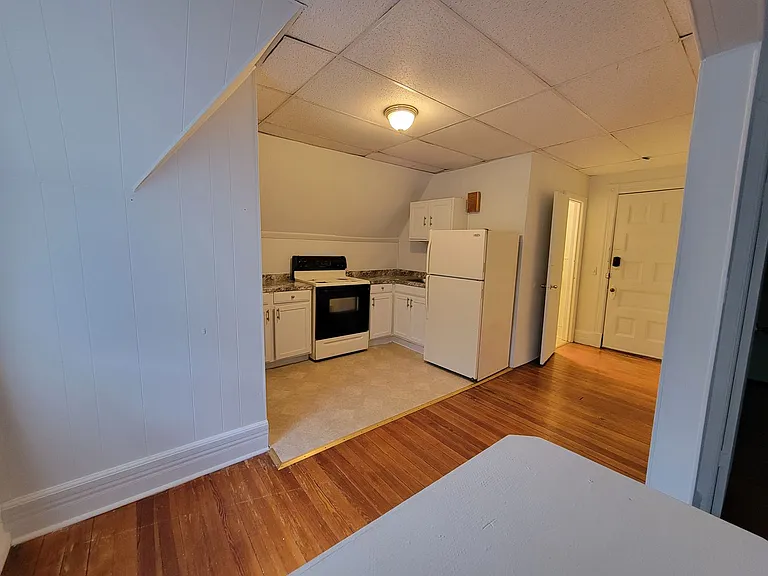838 Union Street — Photo 3