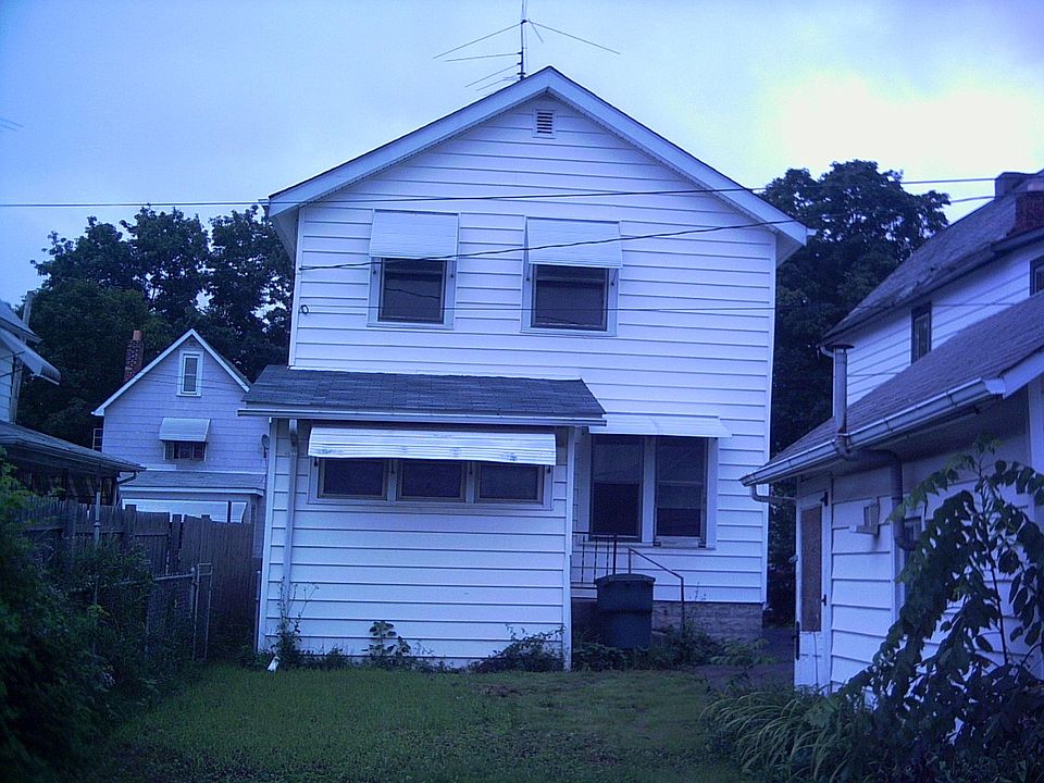 2nd image of 163 N Harris Ave